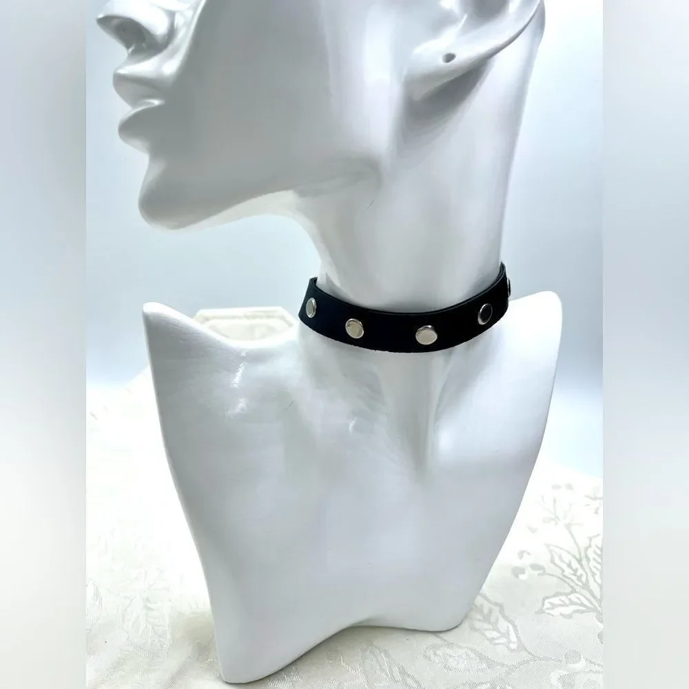 Black Leather 2-piece l Silver-studded l Buckle Choker & Wristband Wrap l New